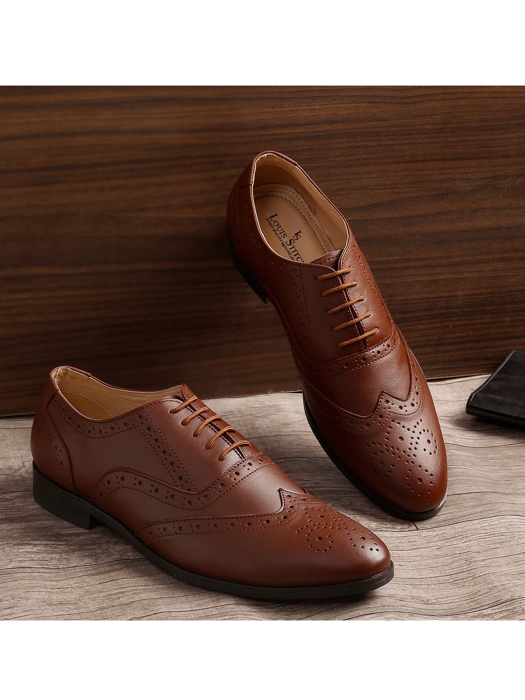 

LOUIS STITCH Men Brown Solid Genuine Italian Leather Brogues