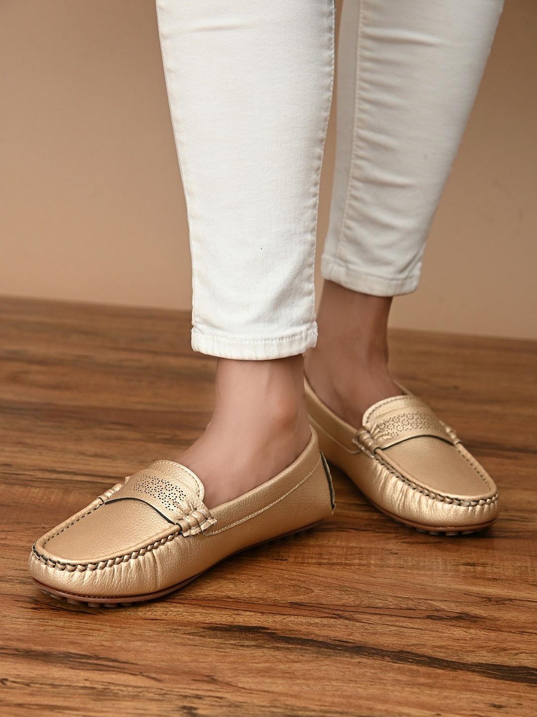

El Paso Women Beige Lightweight Driving Shoes