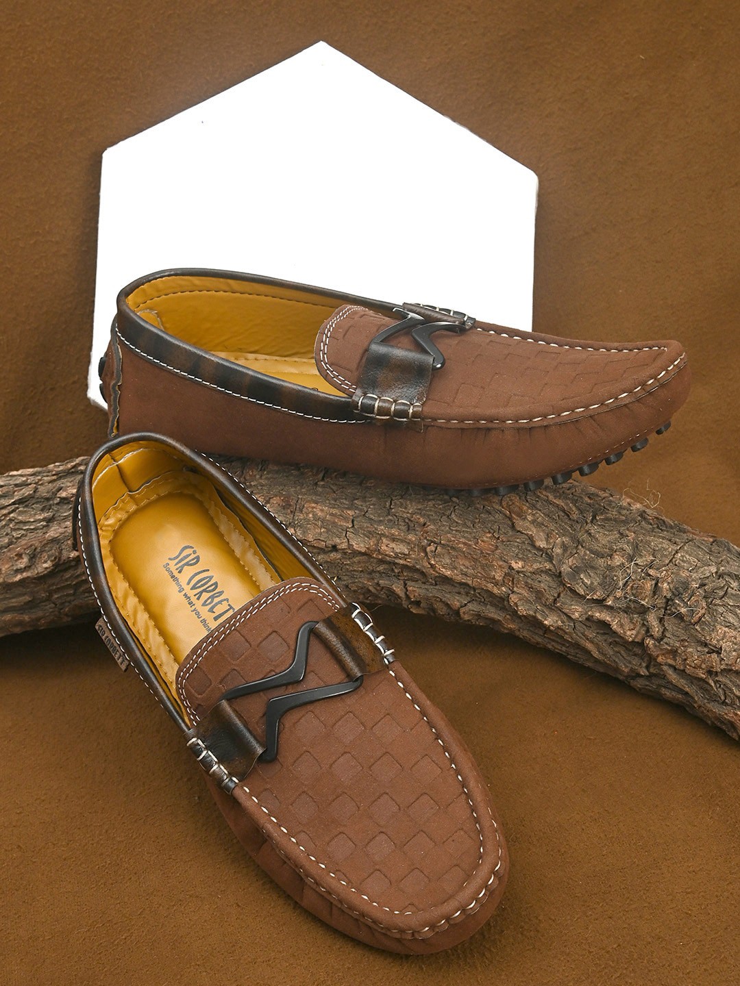

Sir Corbett Men Brown Textured Driving Shoes