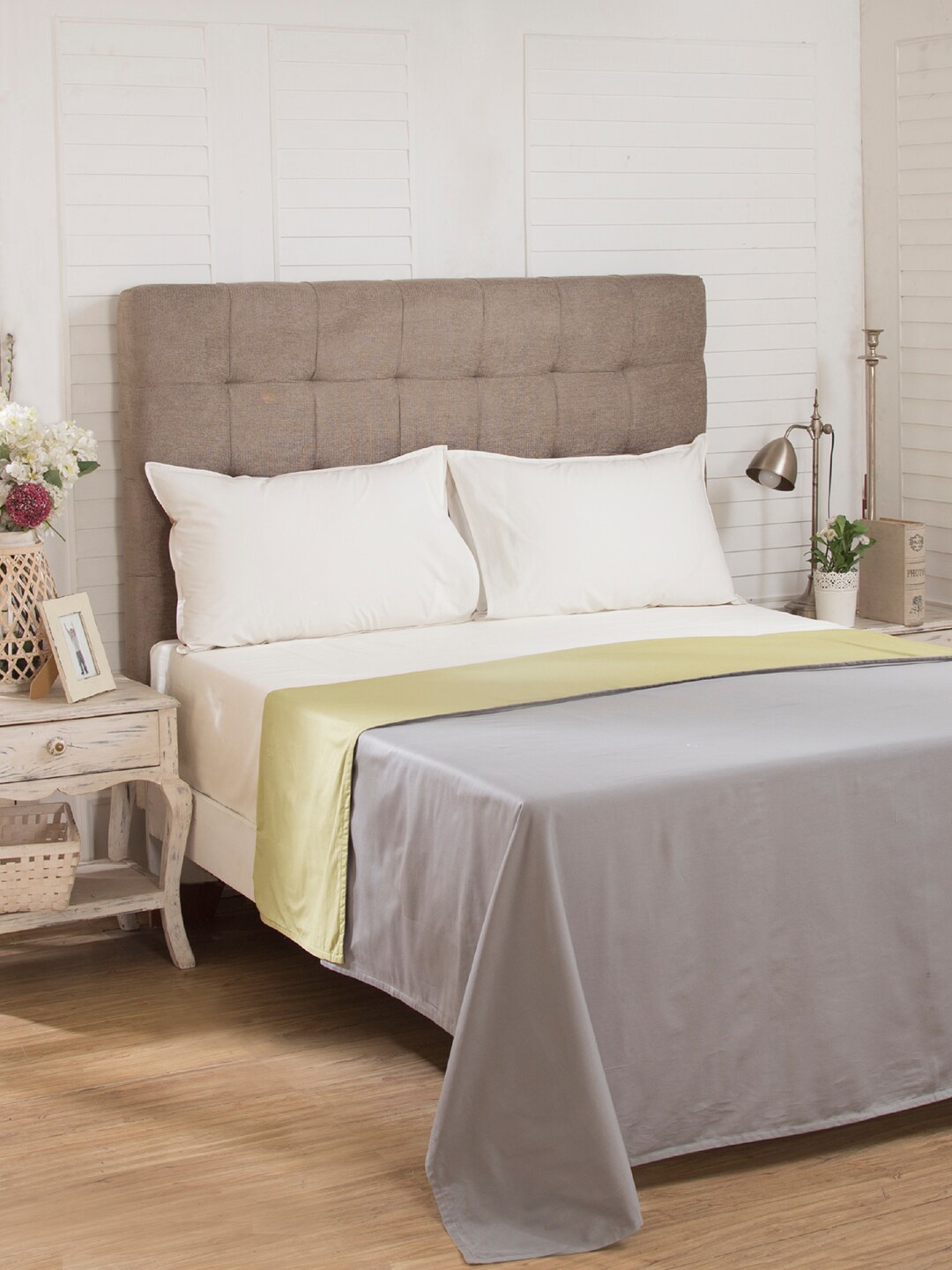 

MASPAR Grey & Green Solid Pure Cotton 200 TC King Duvet Cover With 2 Pillow Covers