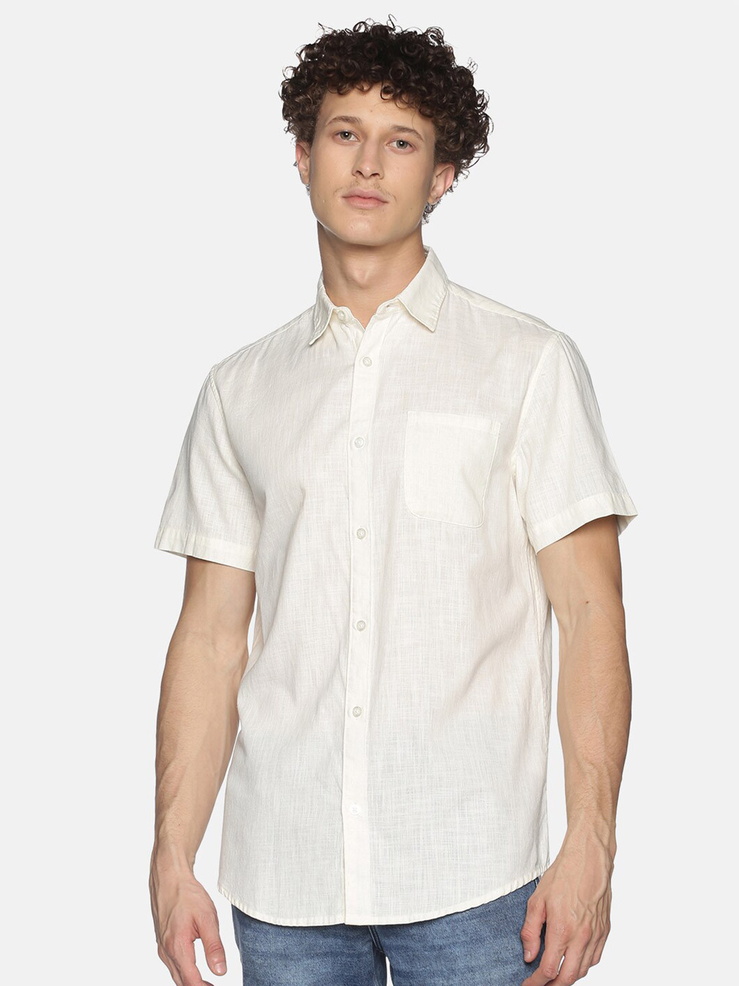 

Sethukrishna Men Cream-Coloured Classic Regular Fit Cotton Casual Shirt