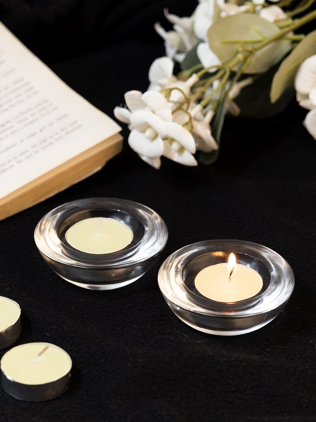 

MARKET99 Set Of 8 Yellow Candles