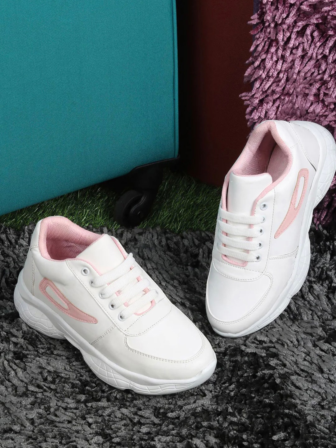 

HASTEN Women White Colourblocked Sneakers
