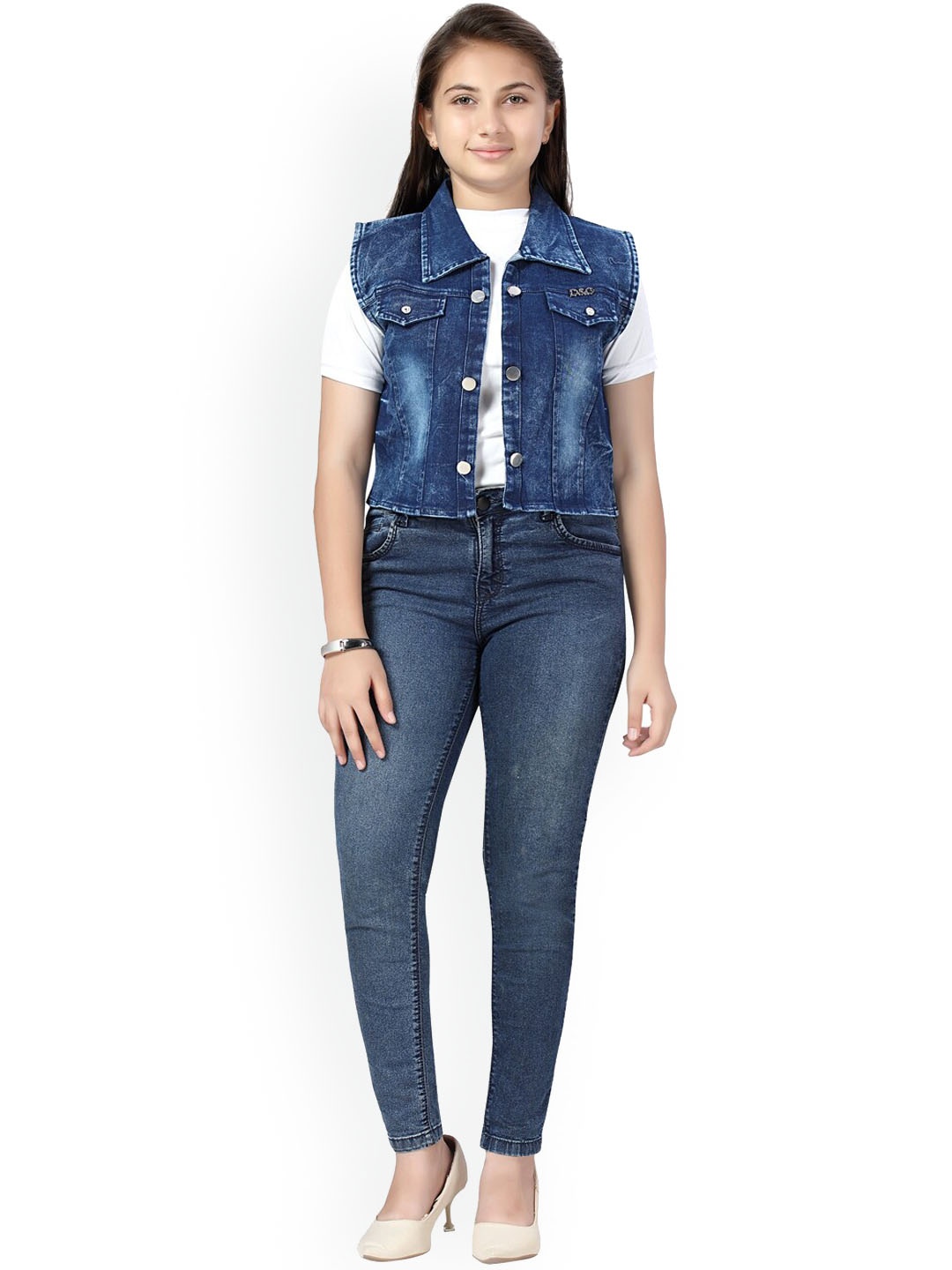 

Aarika Girls Blue Crop Cotton Denim Jacket