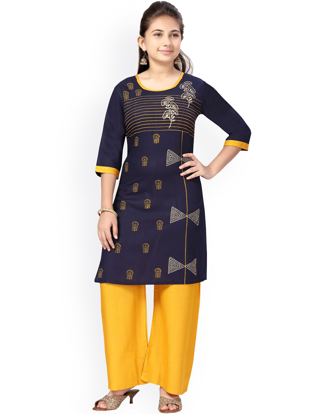 

Aarika Girls Navy Blue Printed Pure Cotton Kurta with Palazzos