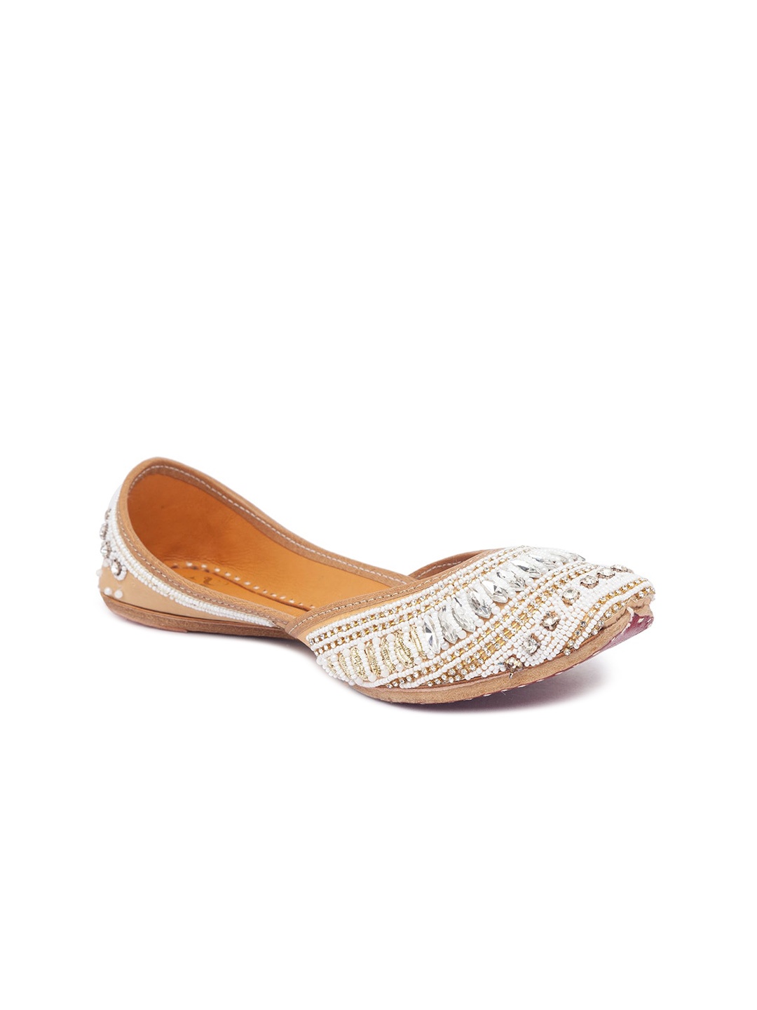 

Sole To Soul Women Silver-Toned Embellished Mojaris Flats