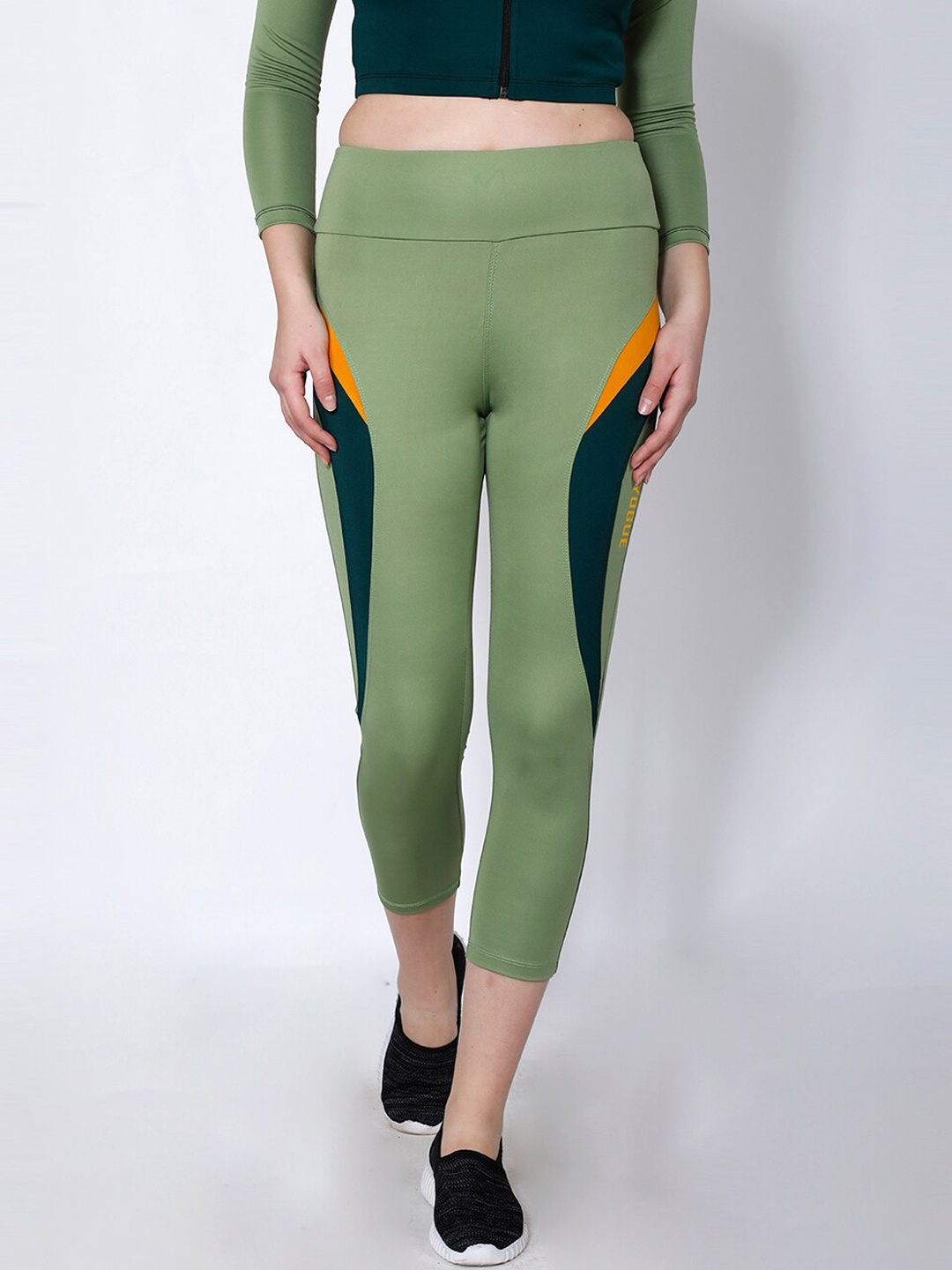 

Yogue Activewear Women Green & Black Ankle Length Training Tights
