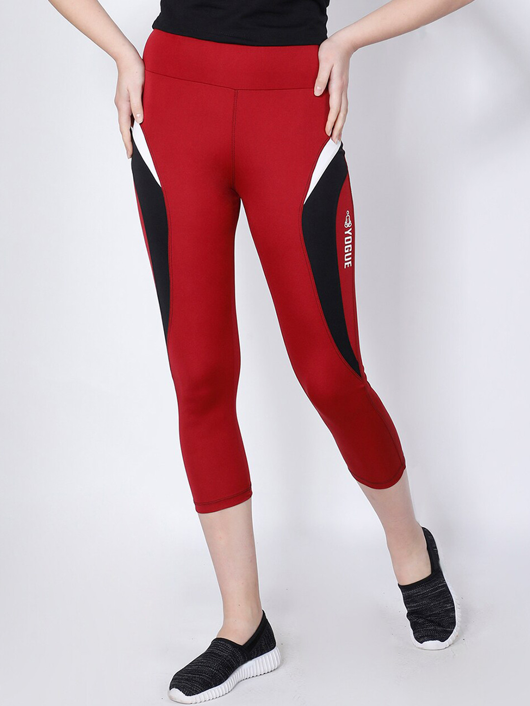 

Yogue Activewear Women Red & Black Solid Training or Gym Tights