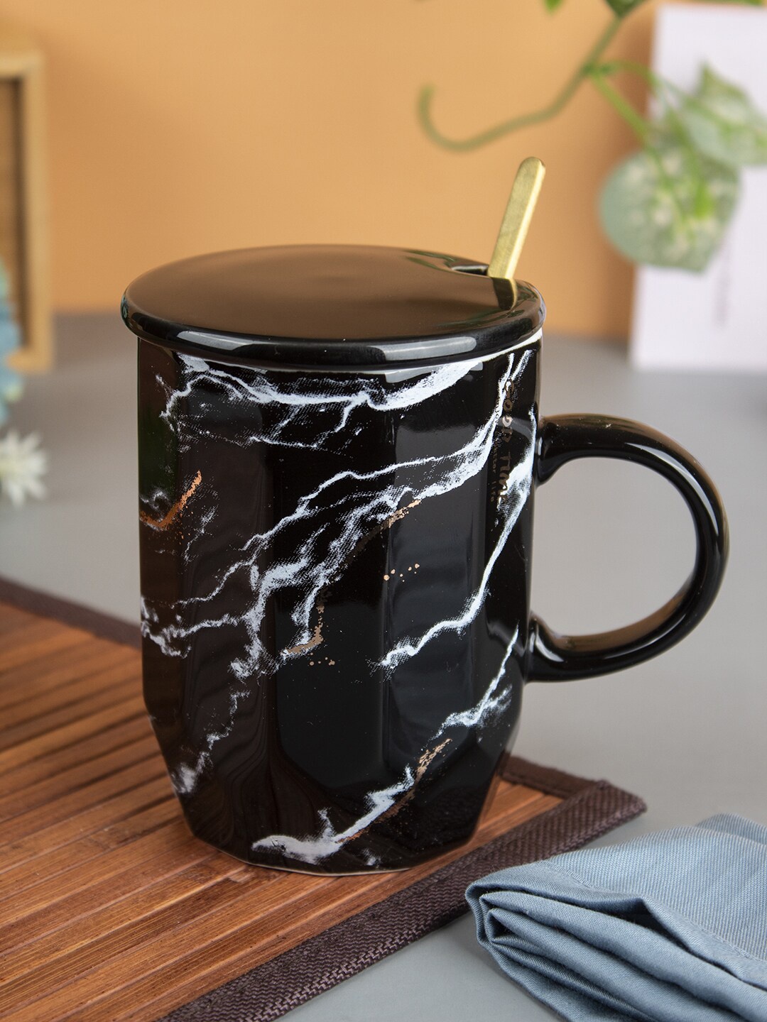 MARKET99 Black & White Printed Ceramic Glossy Mugs
