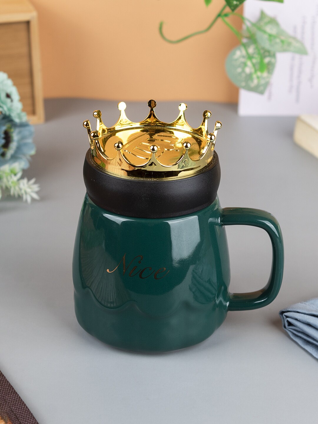 

MARKET99 Green Printed Ceramic Glossy Mug With Lid