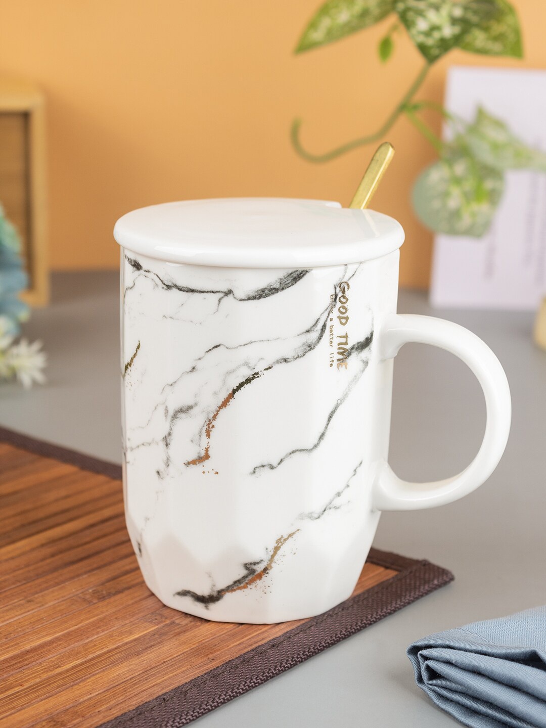 MARKET99 White Printed Ceramic Glossy Mug With Lid & Spoon