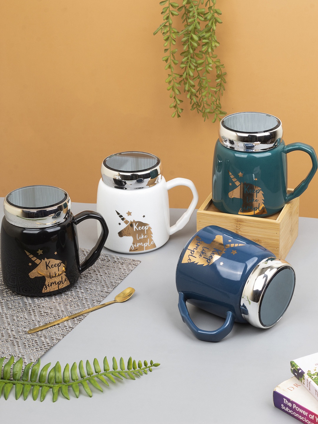

MARKET99 Assorted Printed Ceramic Glossy Coffee Mug With Lid