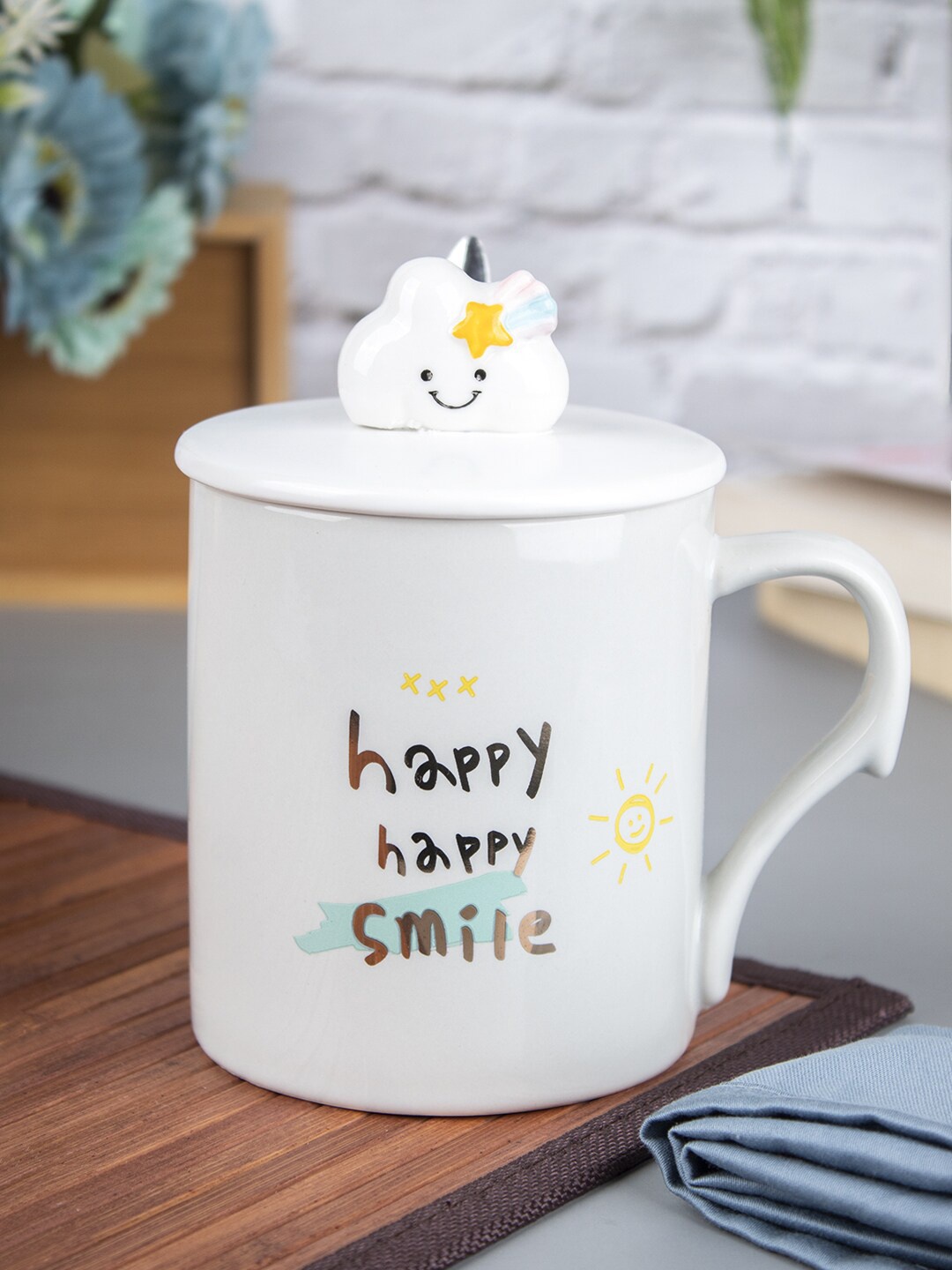 

MARKET99 White & Gold-Toned Printed Ceramic Glossy Mug With Lid