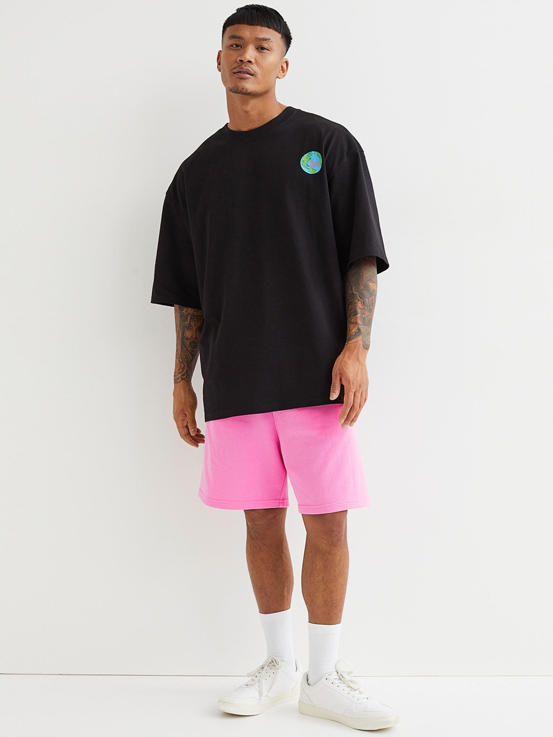H&M Men Relaxed Fit Printed sweatshorts, Pink