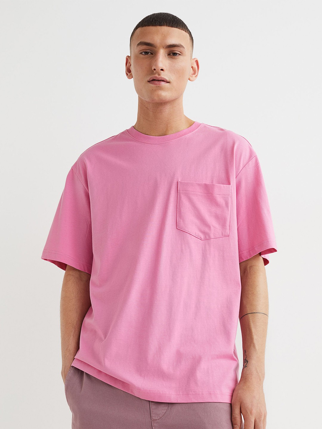 

H&M Relaxed Fit Pocket-Detail T-shirt, Pink