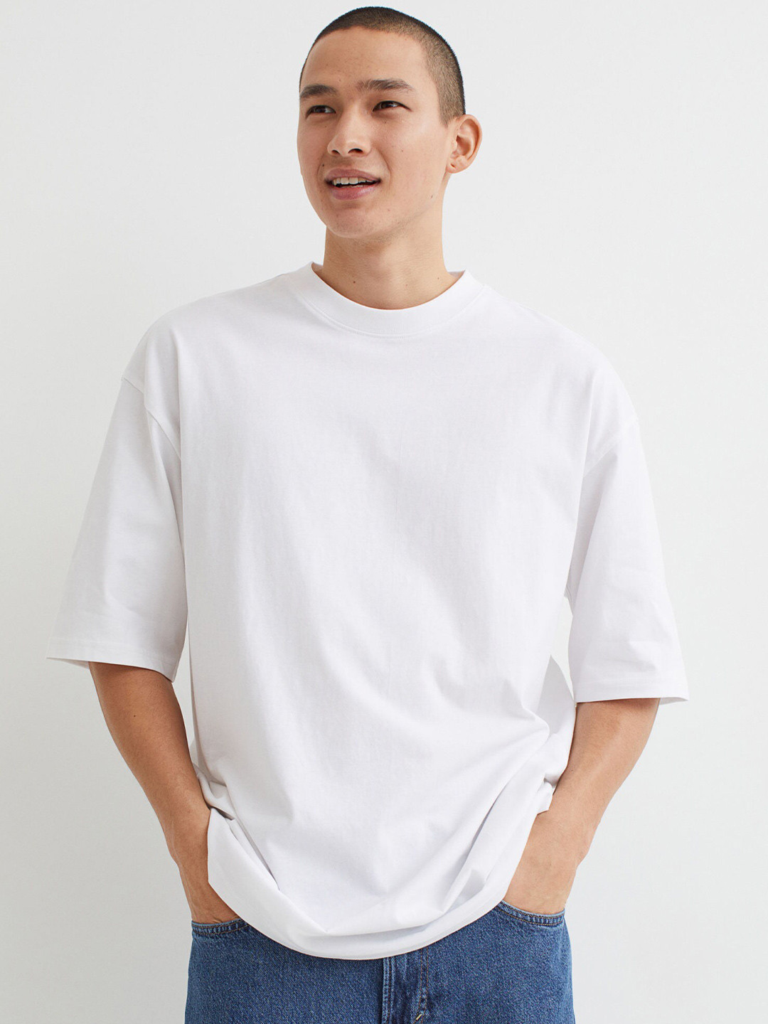 

H&M Men White Oversized Fit Cotton T-shirt