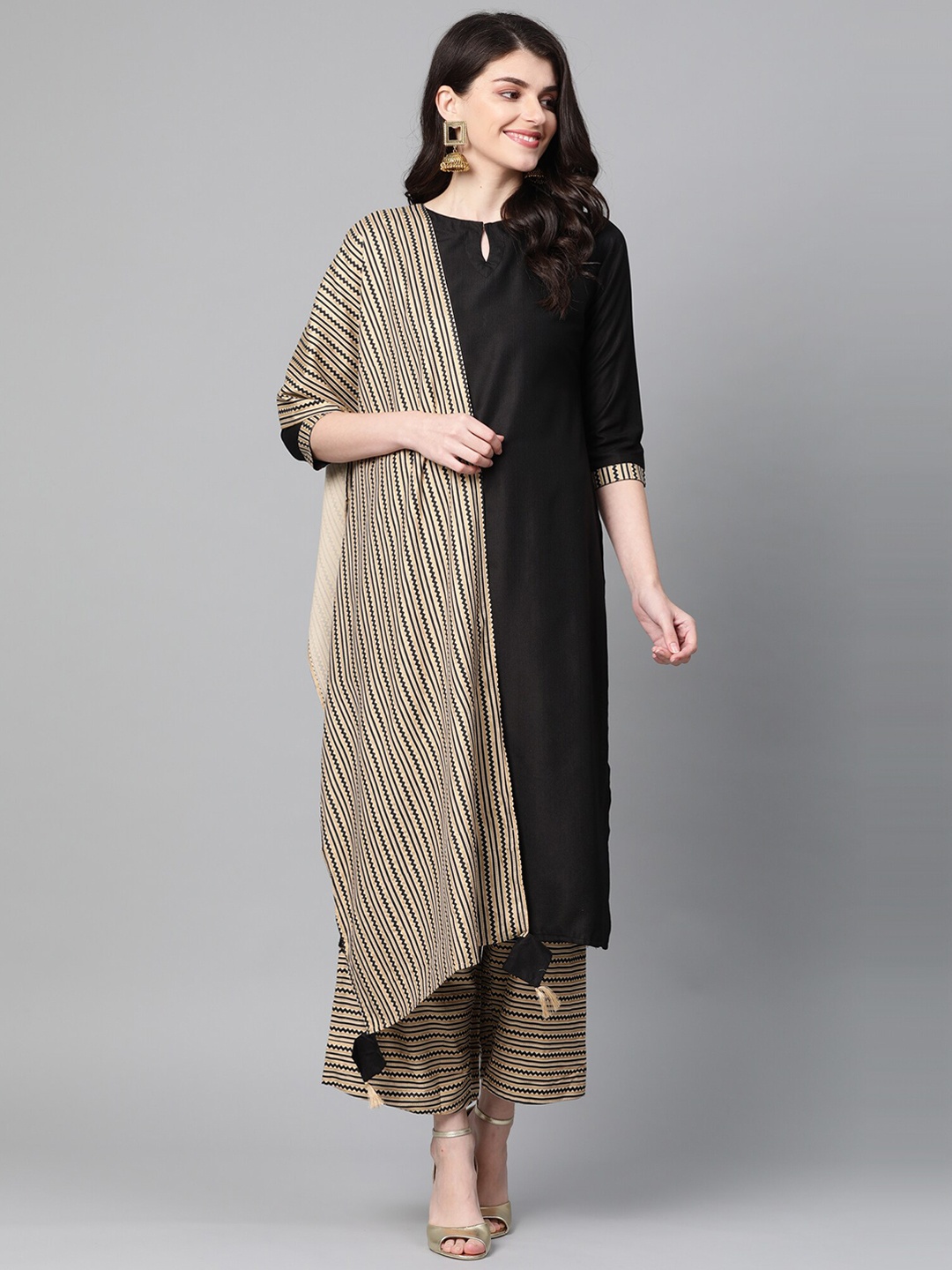 Indo Era Women Black & Cream Printed Cotton Blend Kurta Set