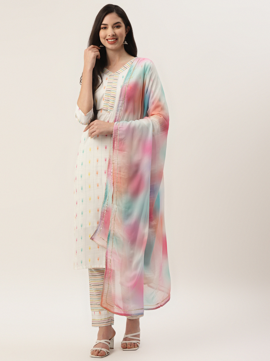 

VAABA Women White Printed Kurta with Trousers & With Dupatta