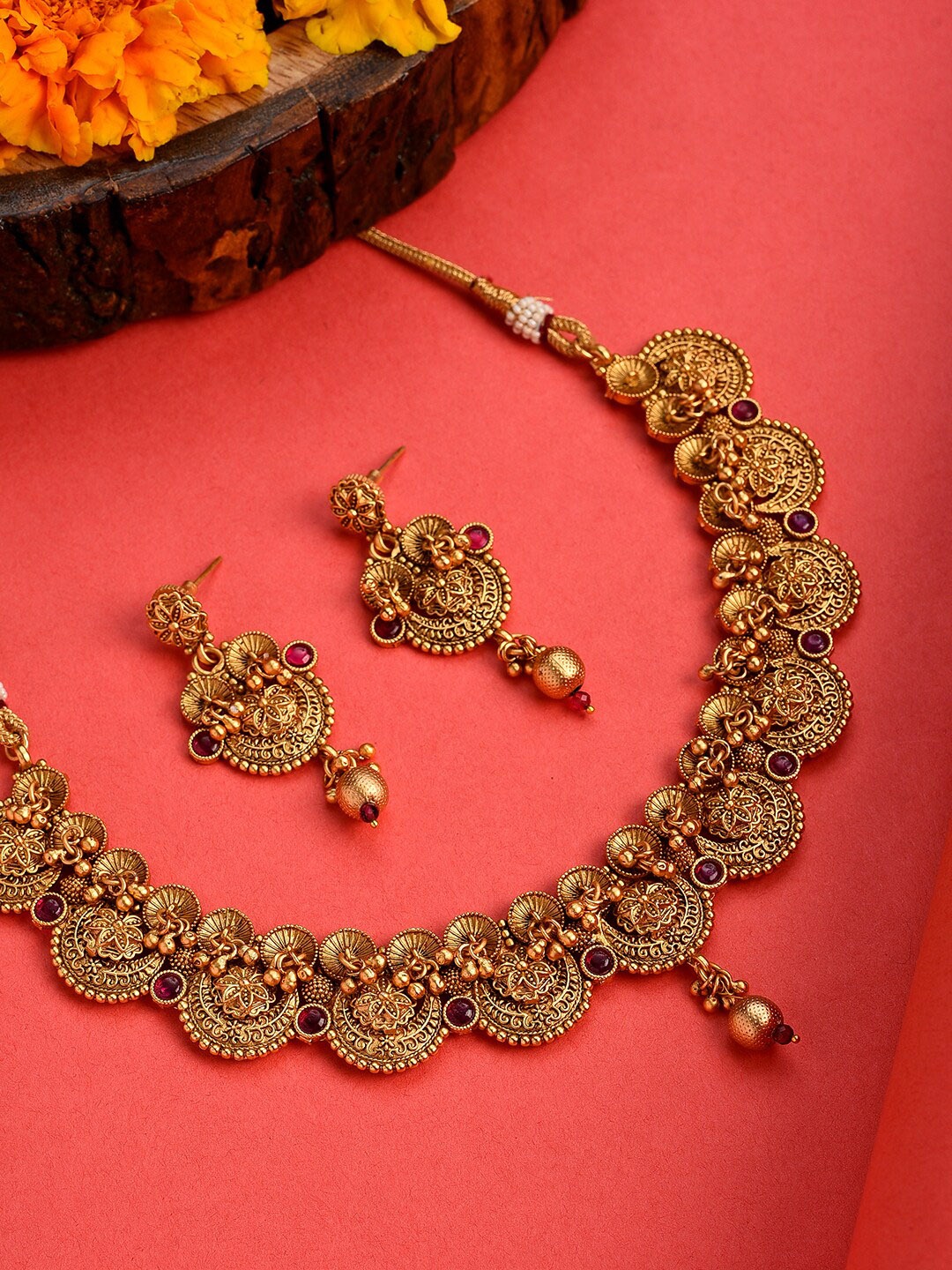 

SOHI Gold-Plated & Pink Stone Contemporary Jewellery Set