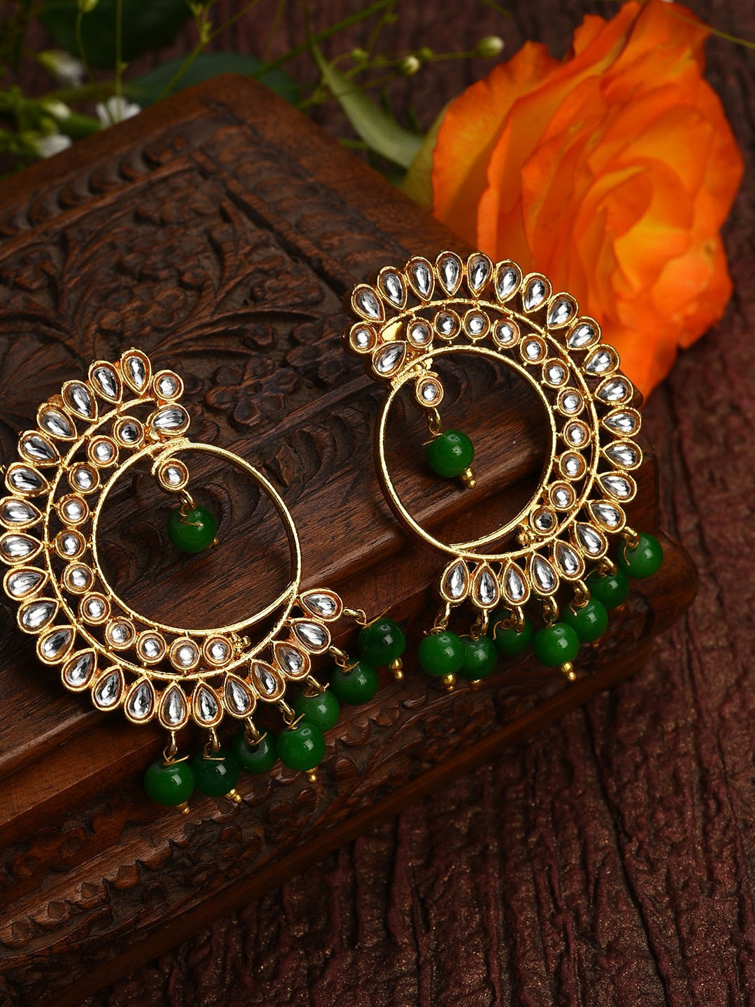 

SOHI Gold-Toned Kundan Studded Contemporary Drop Earrings