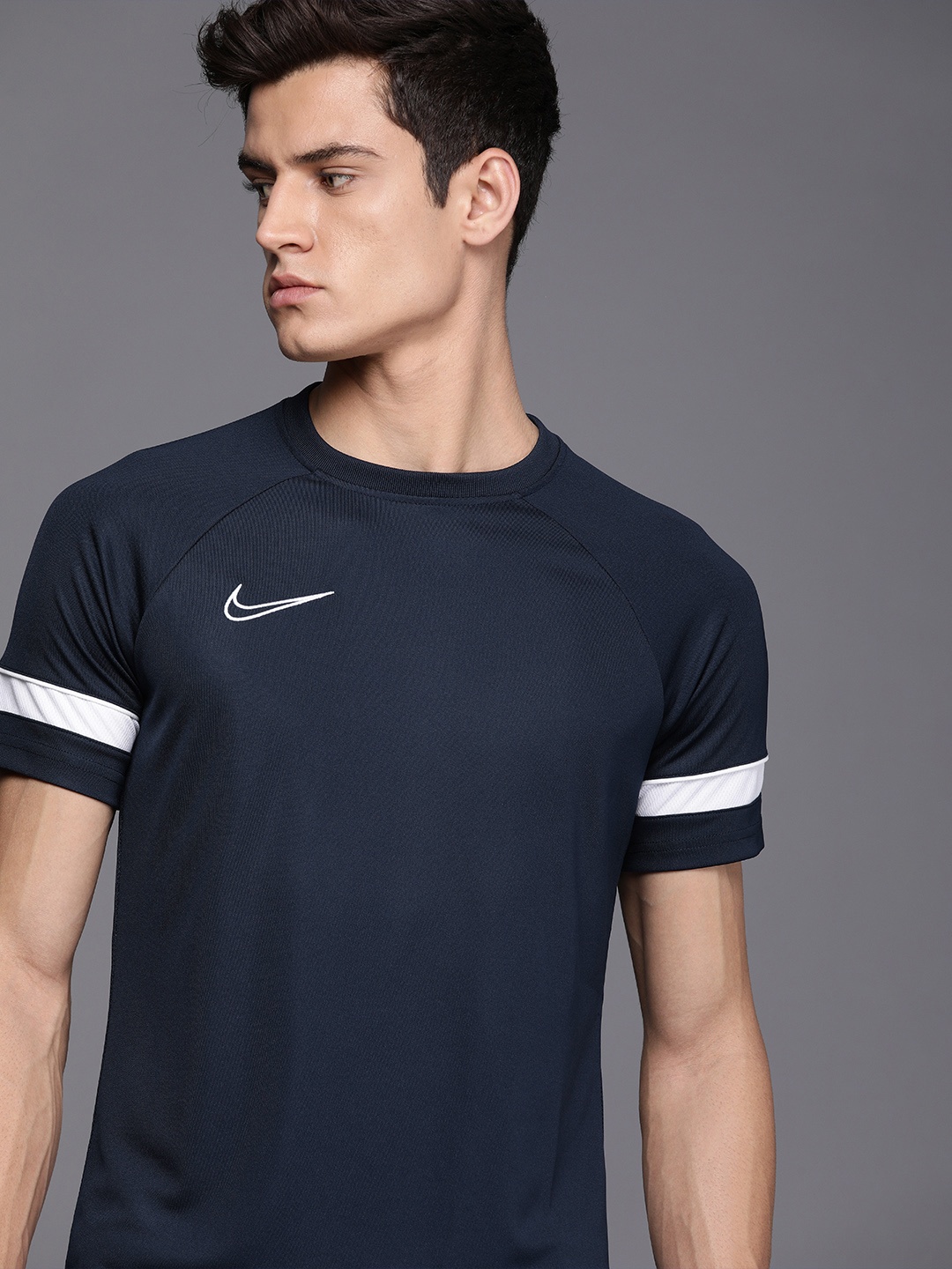 

Nike Men Blue & White Brand Logo Embroidered Basket Ball T-shirt