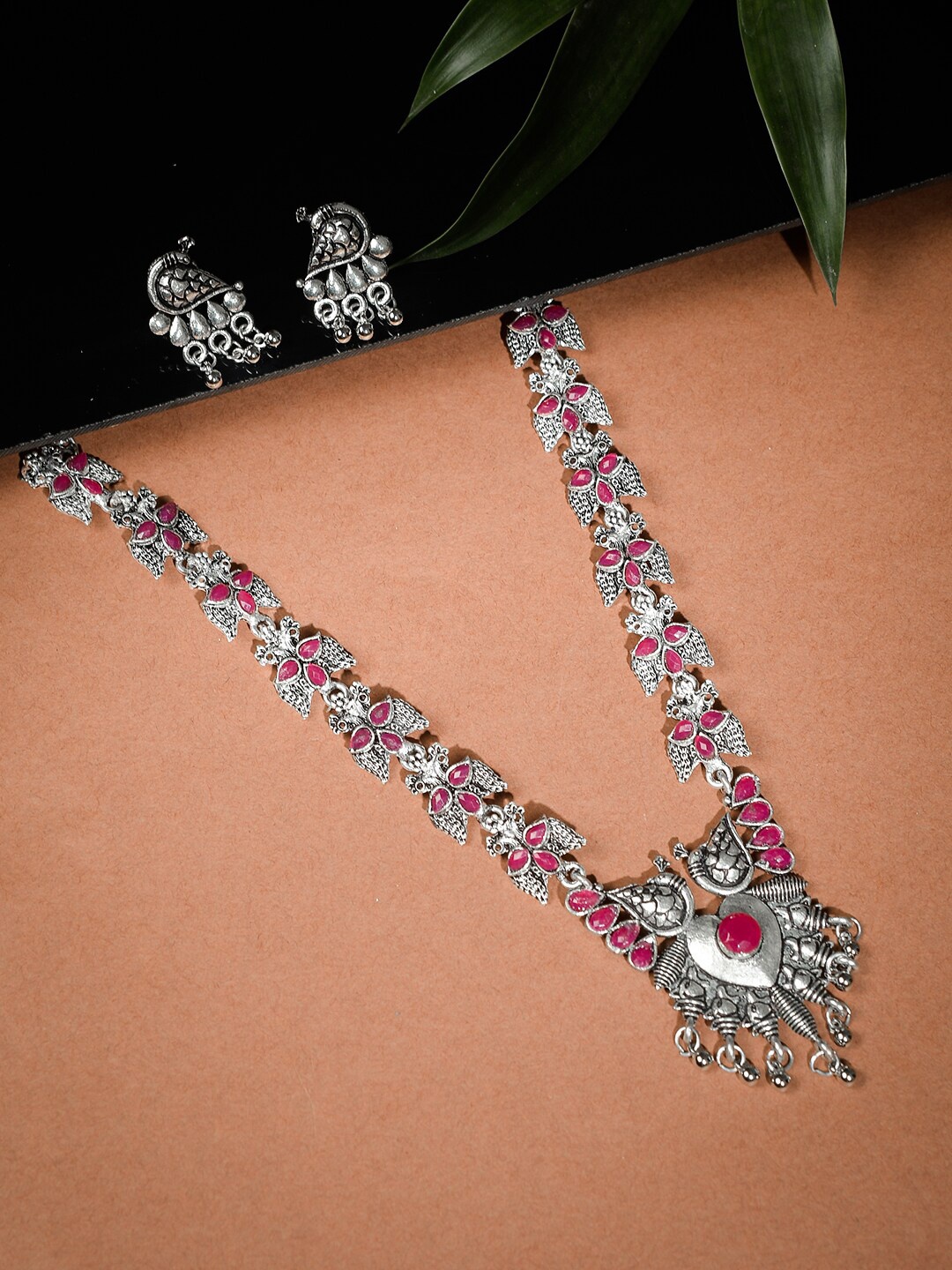 

Silvermerc Designs Women Oxidised Silver-Plated Pink Stone-Studded Jewellery Set