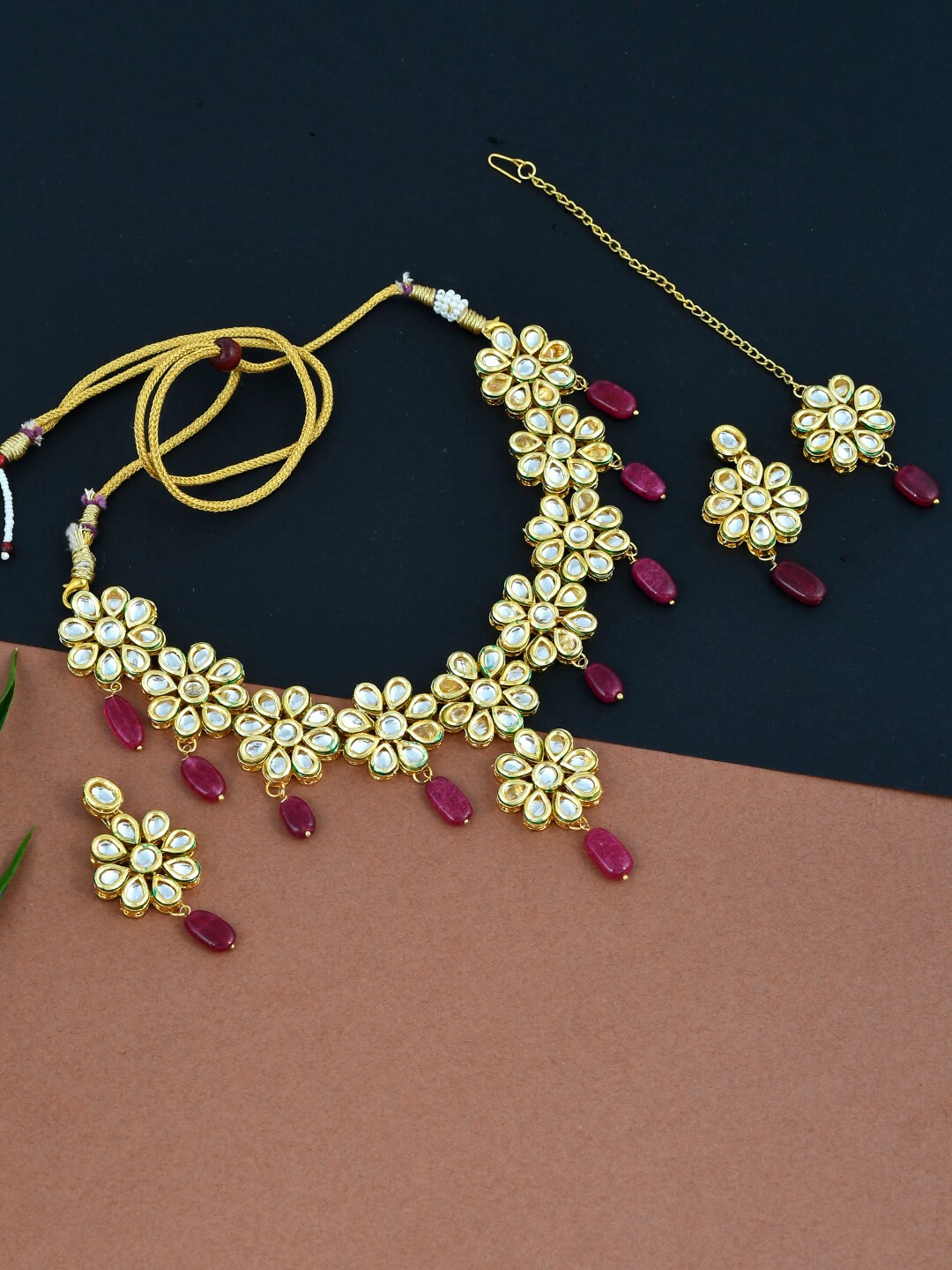 

Silvermerc Designs Gold-Plated Pink & White Kundan-Studded Jewellery Set