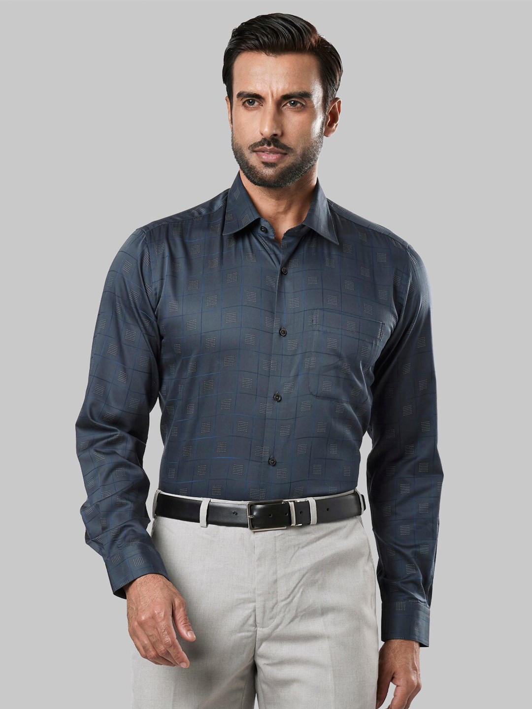 

Raymond Men Charcoal Grey & Blue Checked Cotton Formal Shirt
