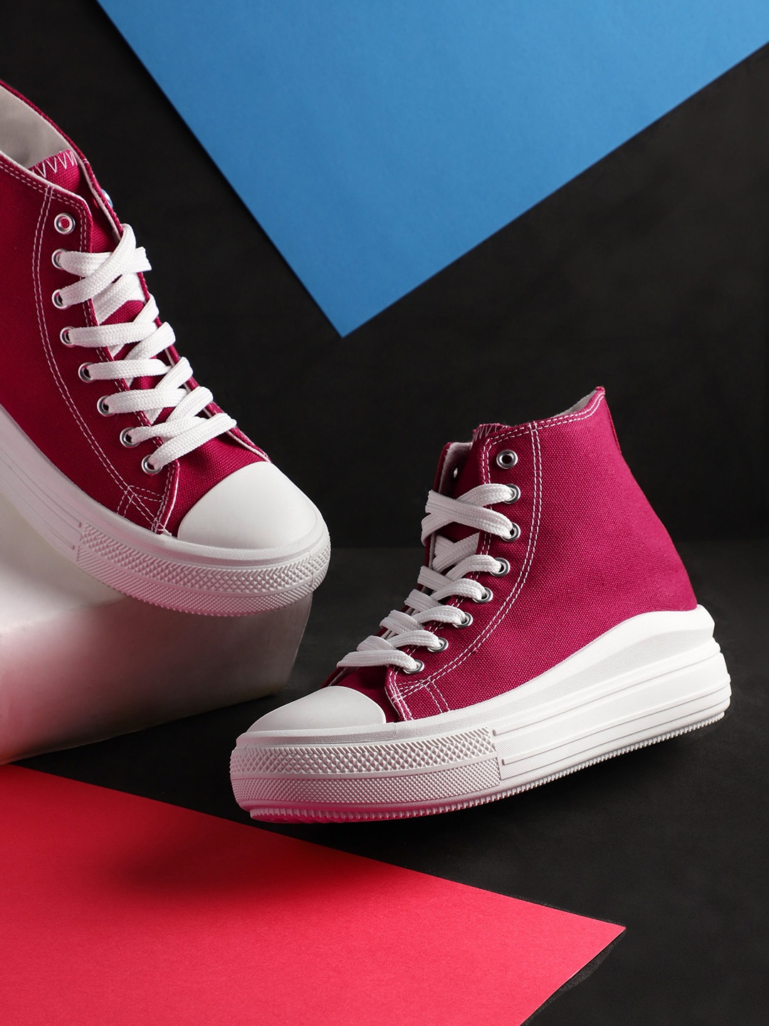 

Kook N Keech Women Fuchsia & White Solid Mid-Top Sneakers