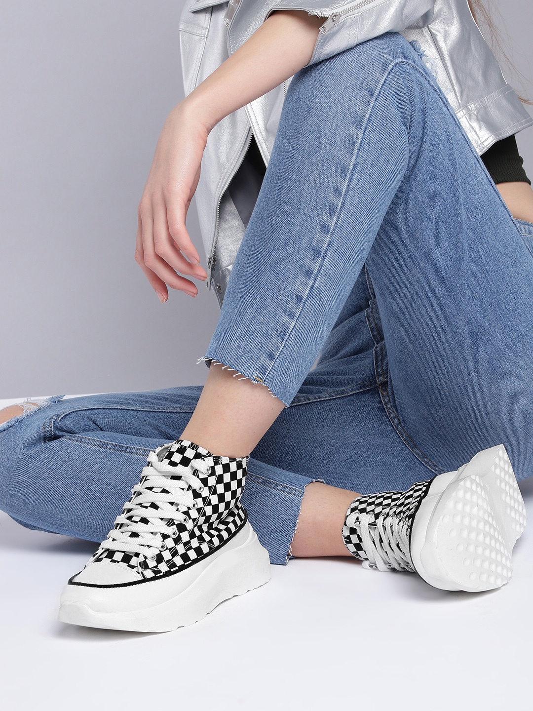 

Kook N Keech Women Checked Mid-Top Sneakers, Lavender