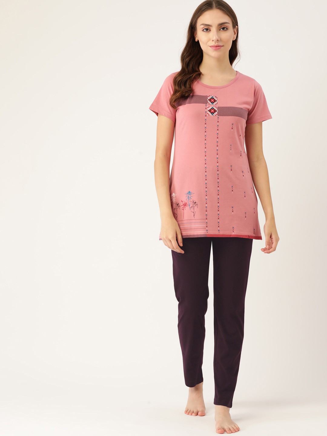 

BROOWL Women Pink & Black Printed Pure Cotton Night suit