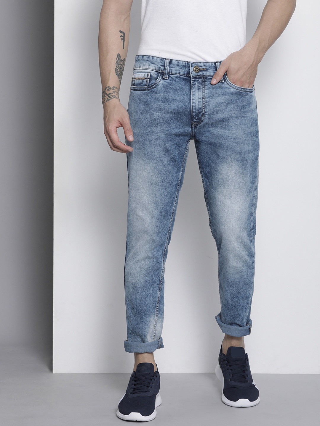 The Indian Garage Co Men Blue Slim Fit Light Fade Stretchable Jeans