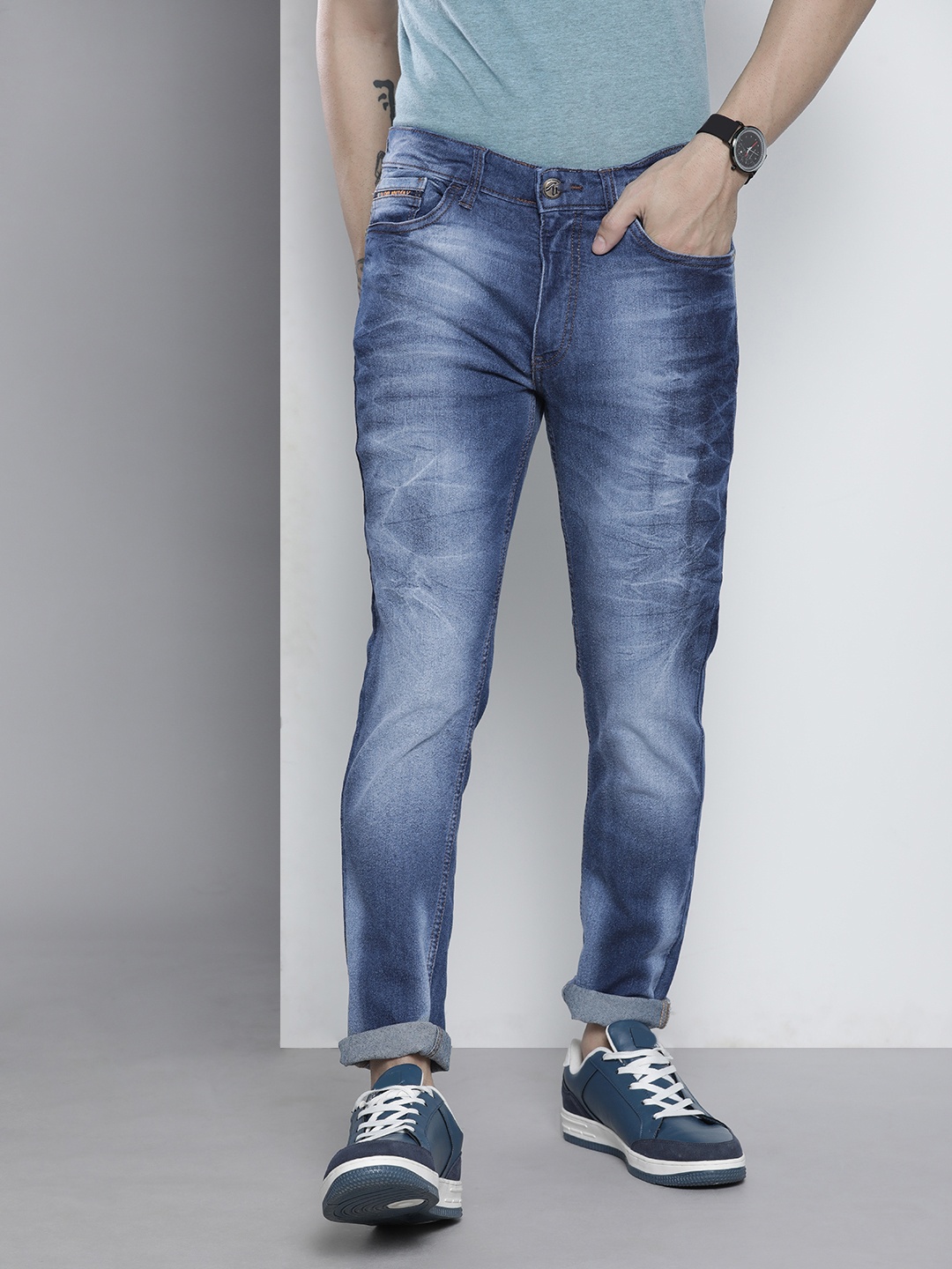 

The Indian Garage Co Men Blue Slim Fit Light Fade Acid Wash Stretchable Jeans