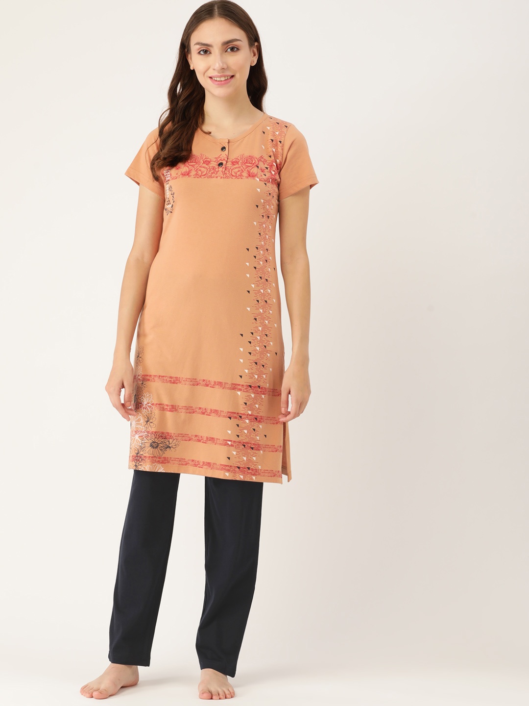 

BROOWL Women Orange & Black Printed Pure Cotton Night suit
