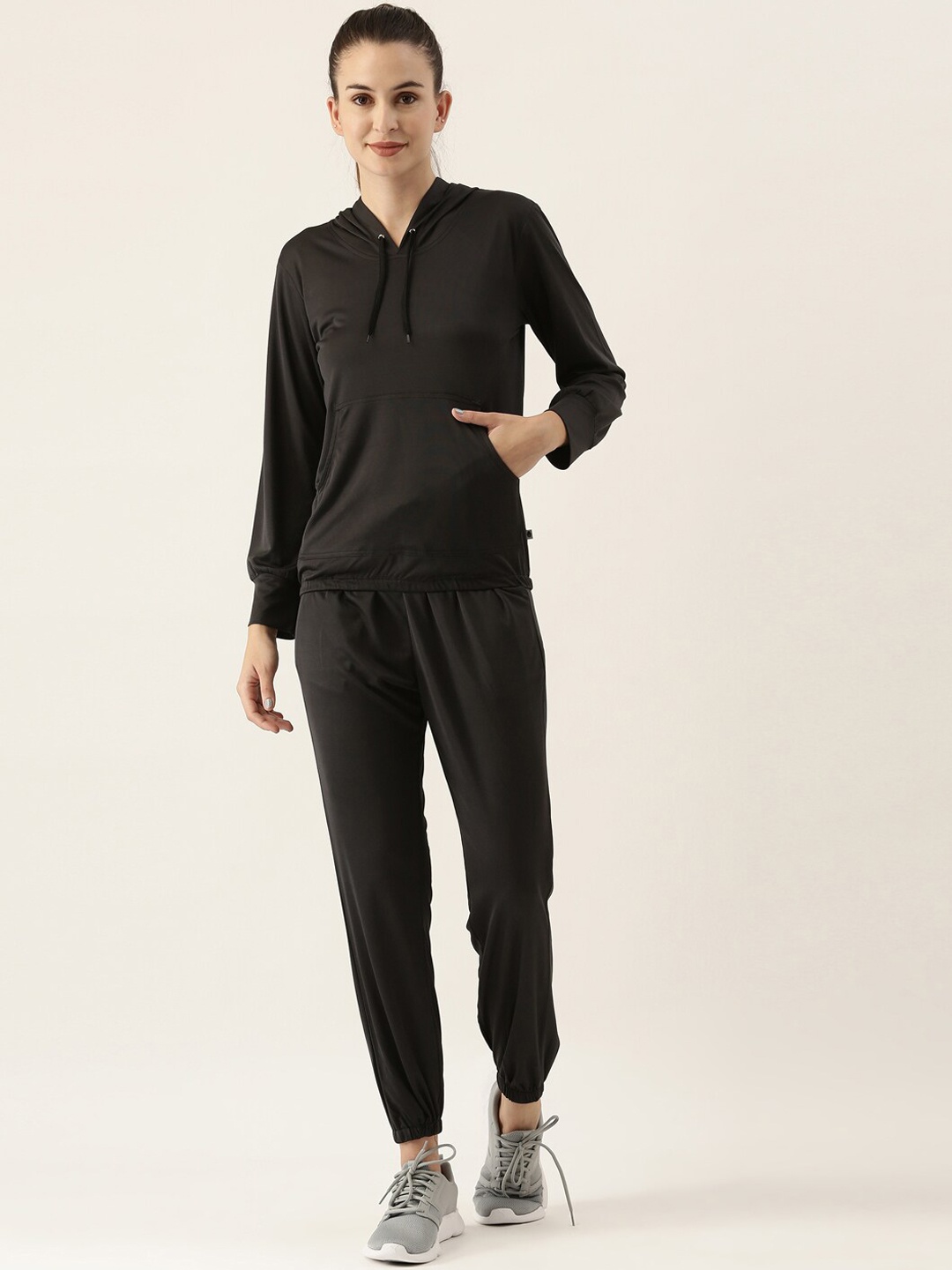 

Bannos Swagger Women Dark Grey Solid Co-Ords