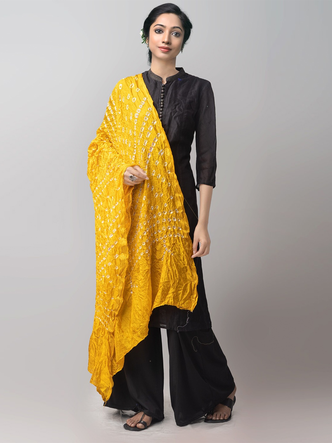 

Unnati Silks Yellow & White Dyed Pure Silk Bandhani Tie and Dye Dupatta with Zari