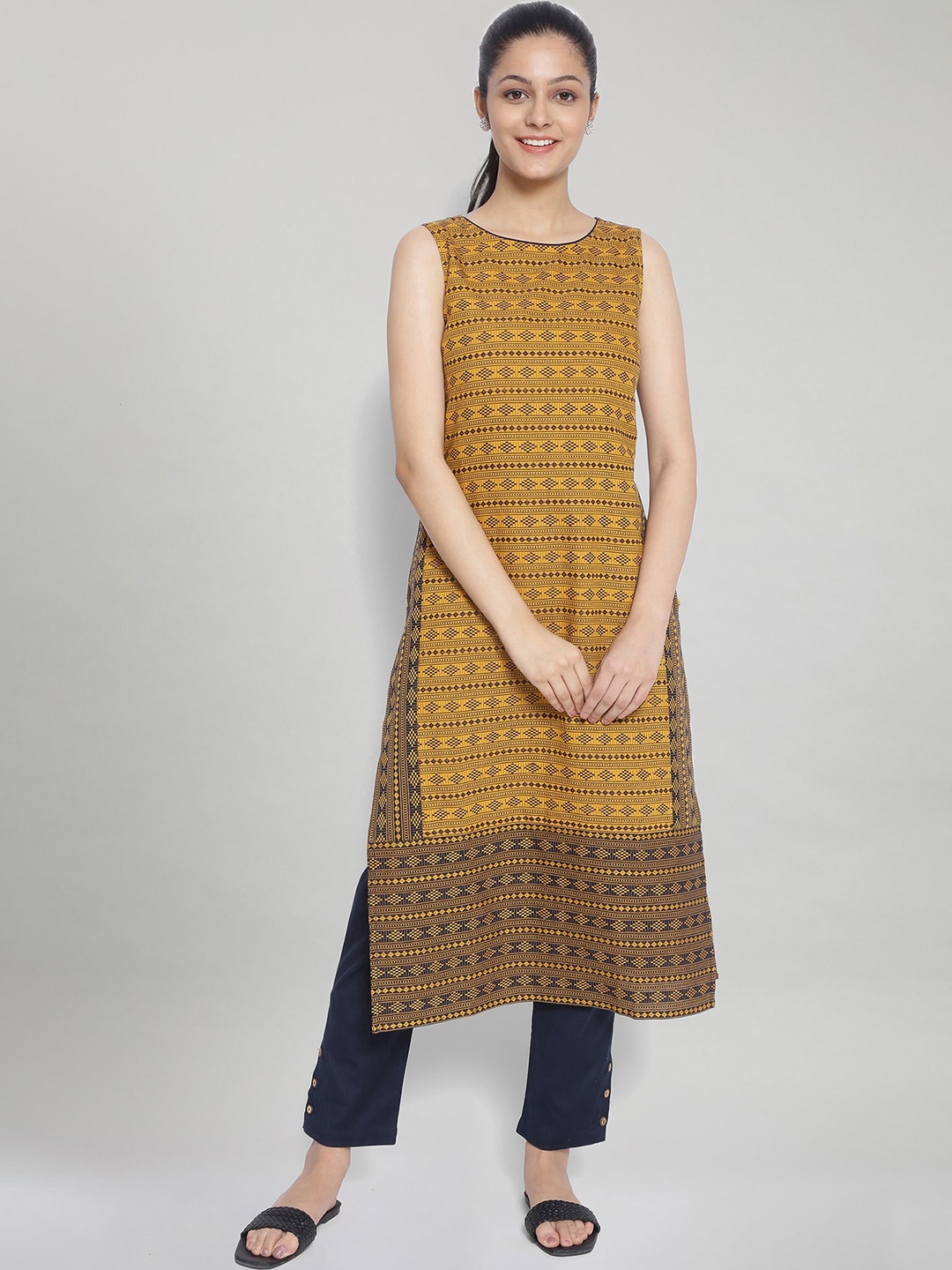 AURELIA Women Yellow Geometric Printed Kurta