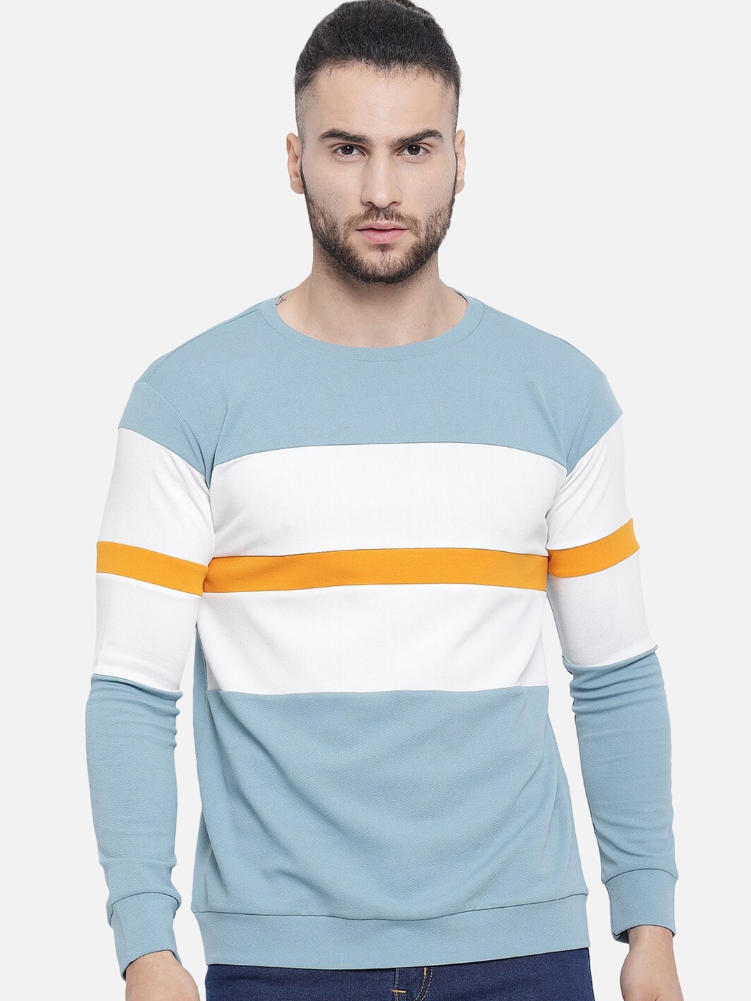 

Yuvraah Men Blue & White Colourblocked T-shirt