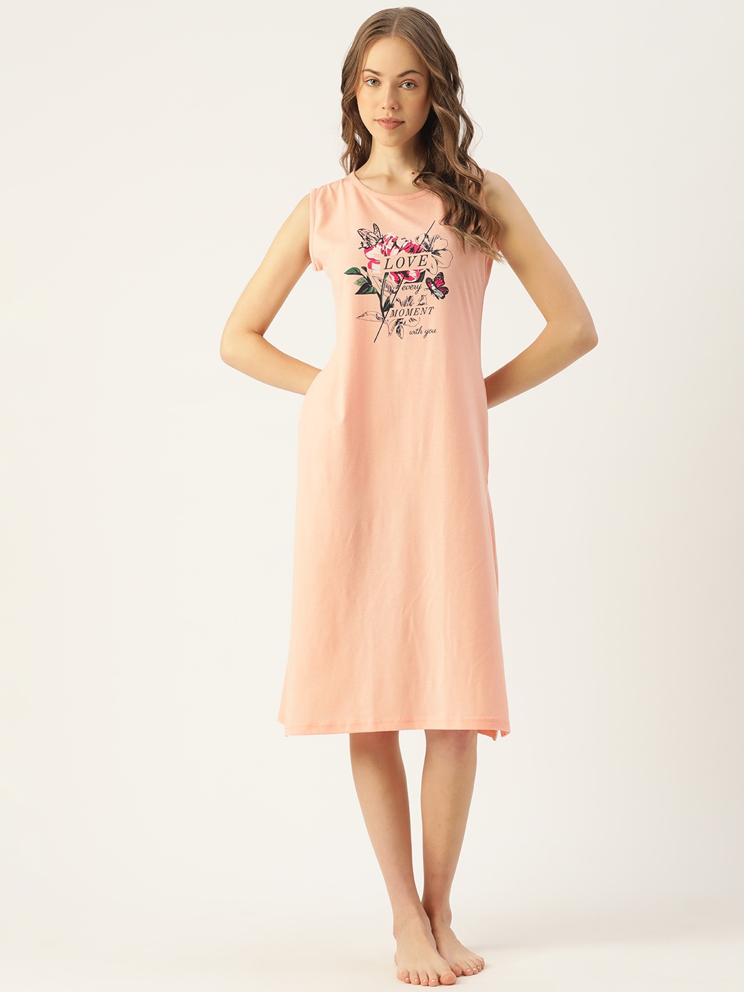 

BROOWL Peach-Coloured & Black Floral Printed Cotton Side Slits Midi T-Shirt Nightdress