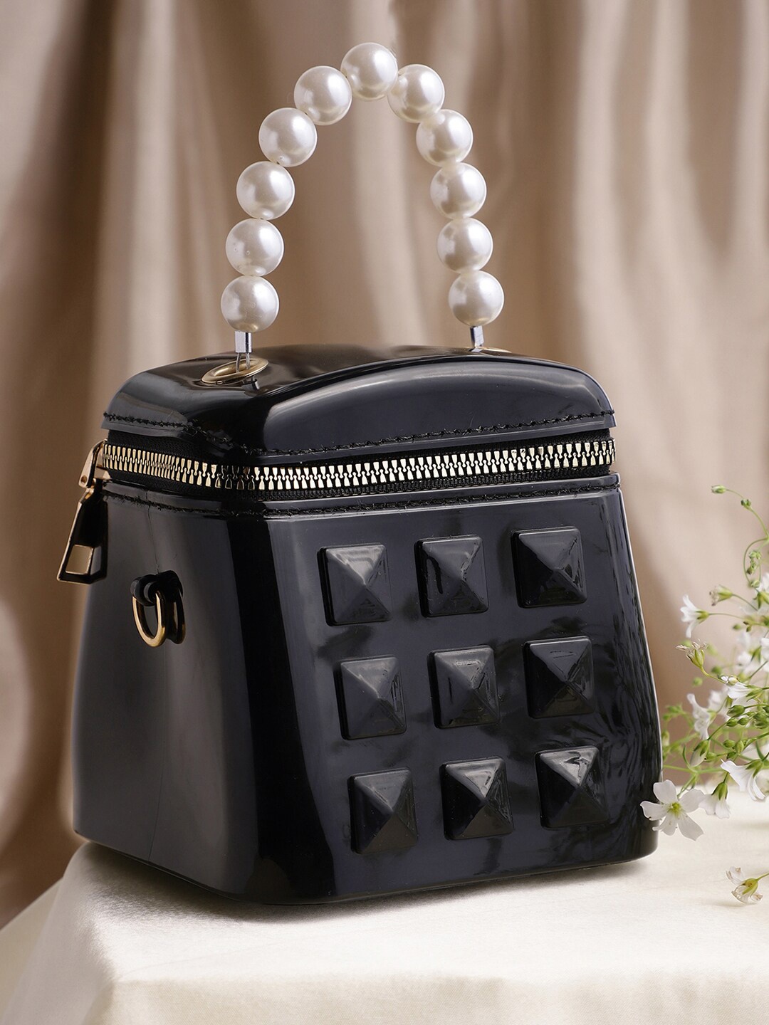

Athena Black & White Solid Box Clutch