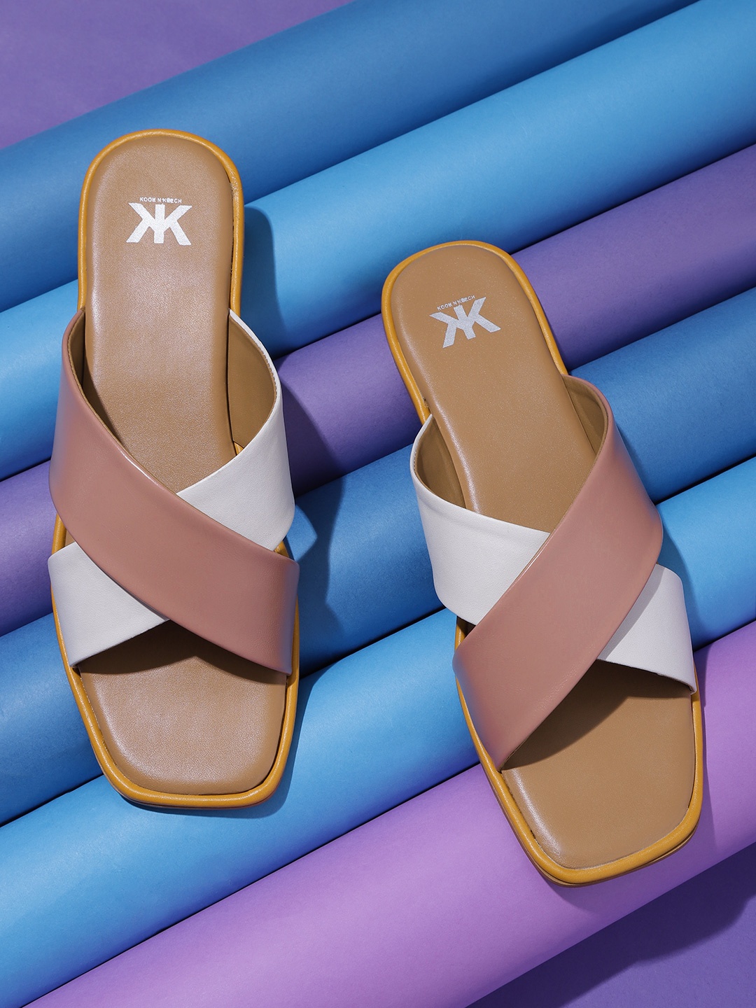 

Kook N Keech Women Nude Pink & White Colourblocked Open Toe Flats