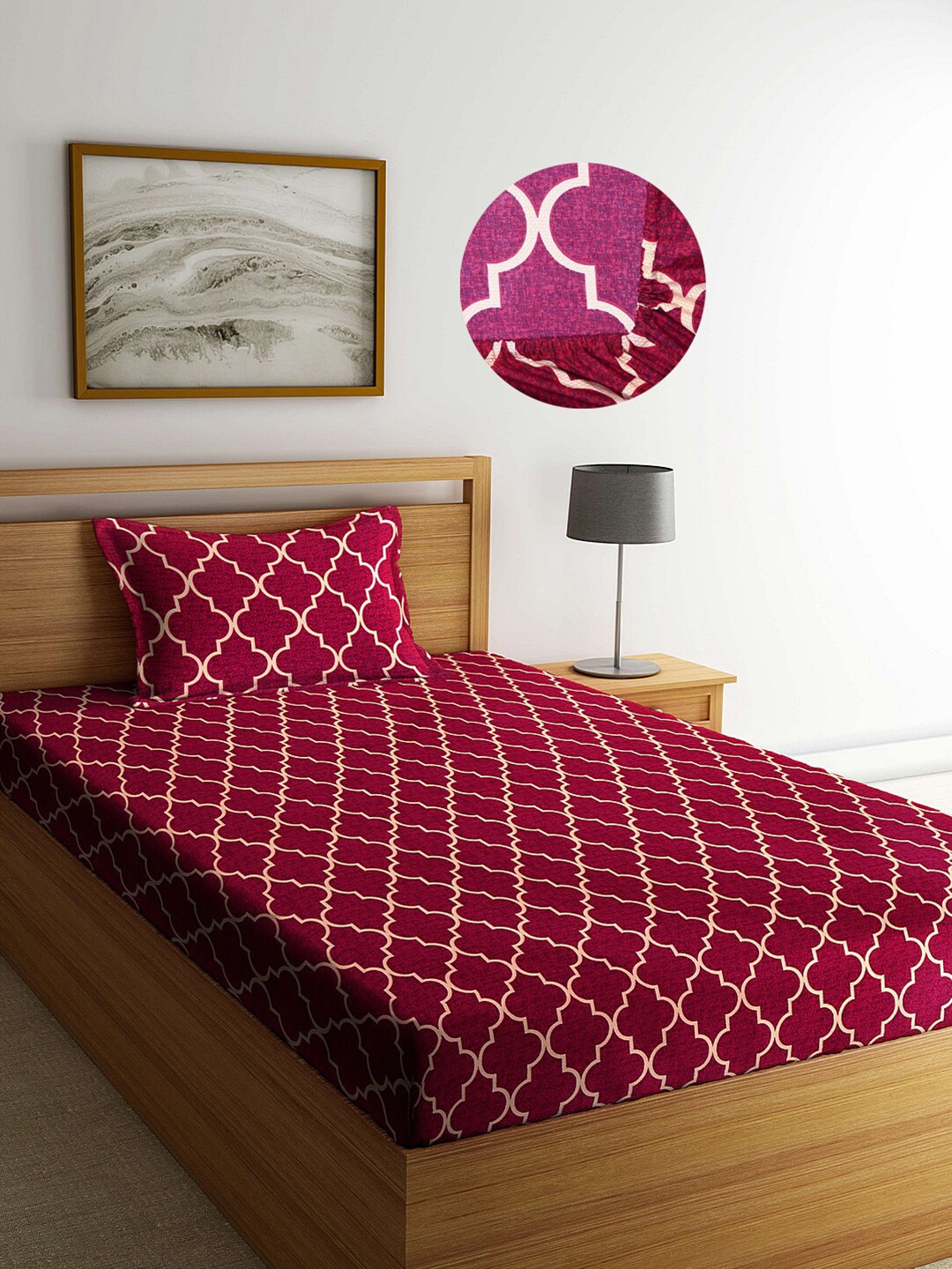 

Arrabi Red & White Geometric 300 TC Single Bedsheet with 1 Pillow Covers