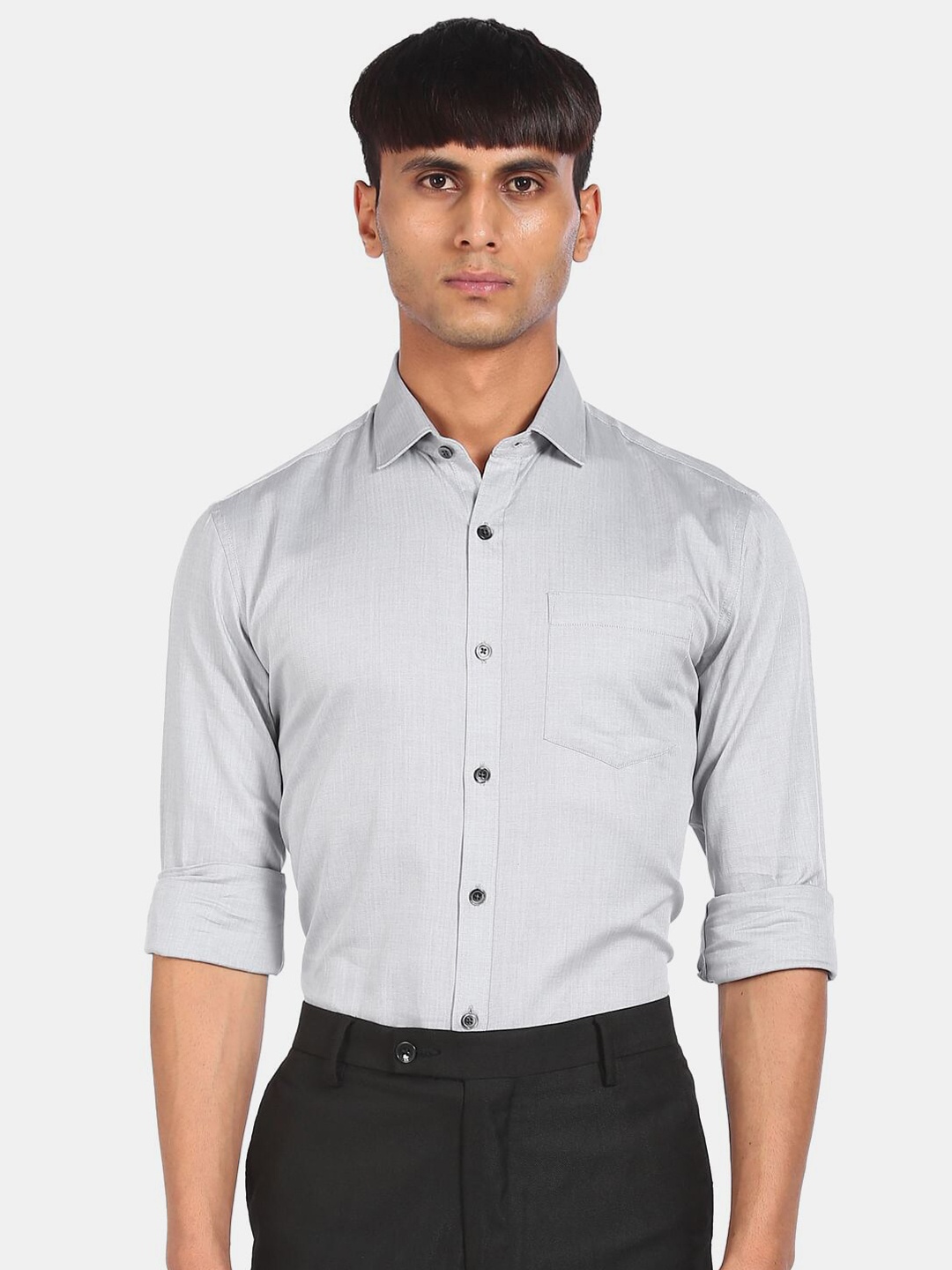 

Excalibur Men Grey Solid Pure Cotton Regular Fit Formal Shirt