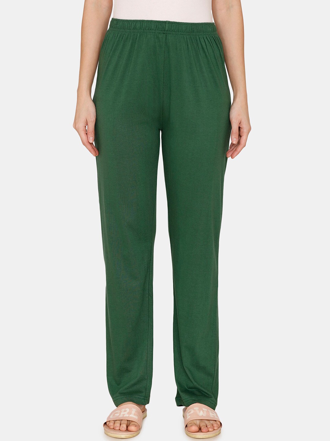 

Coucou by Zivame Women Green Solid Cotton Lounge Pants