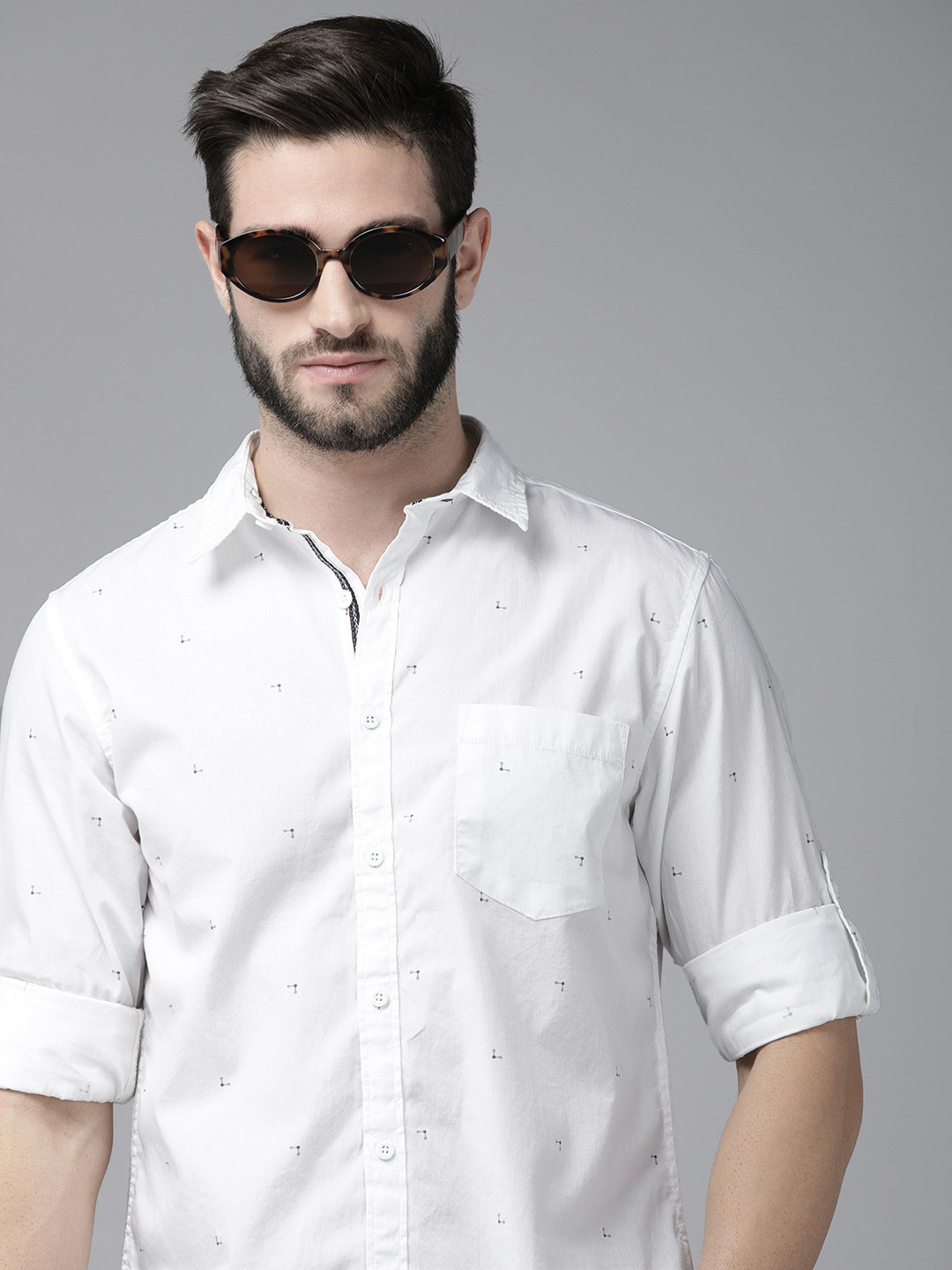 

The Roadster Lifestyle Co Men White & Grey Printed Casual Pure Cotton Shirt