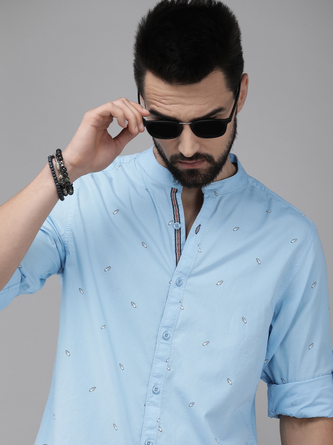 

Roadster Men Blue & White Printed Casual Pure Cotton Shirt