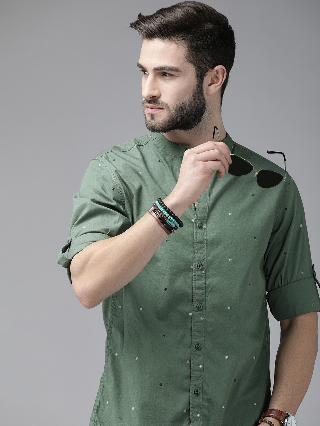 

The Roadster Lifestyle Co Men Green & White Printed Casual Pure Cotton Shirt