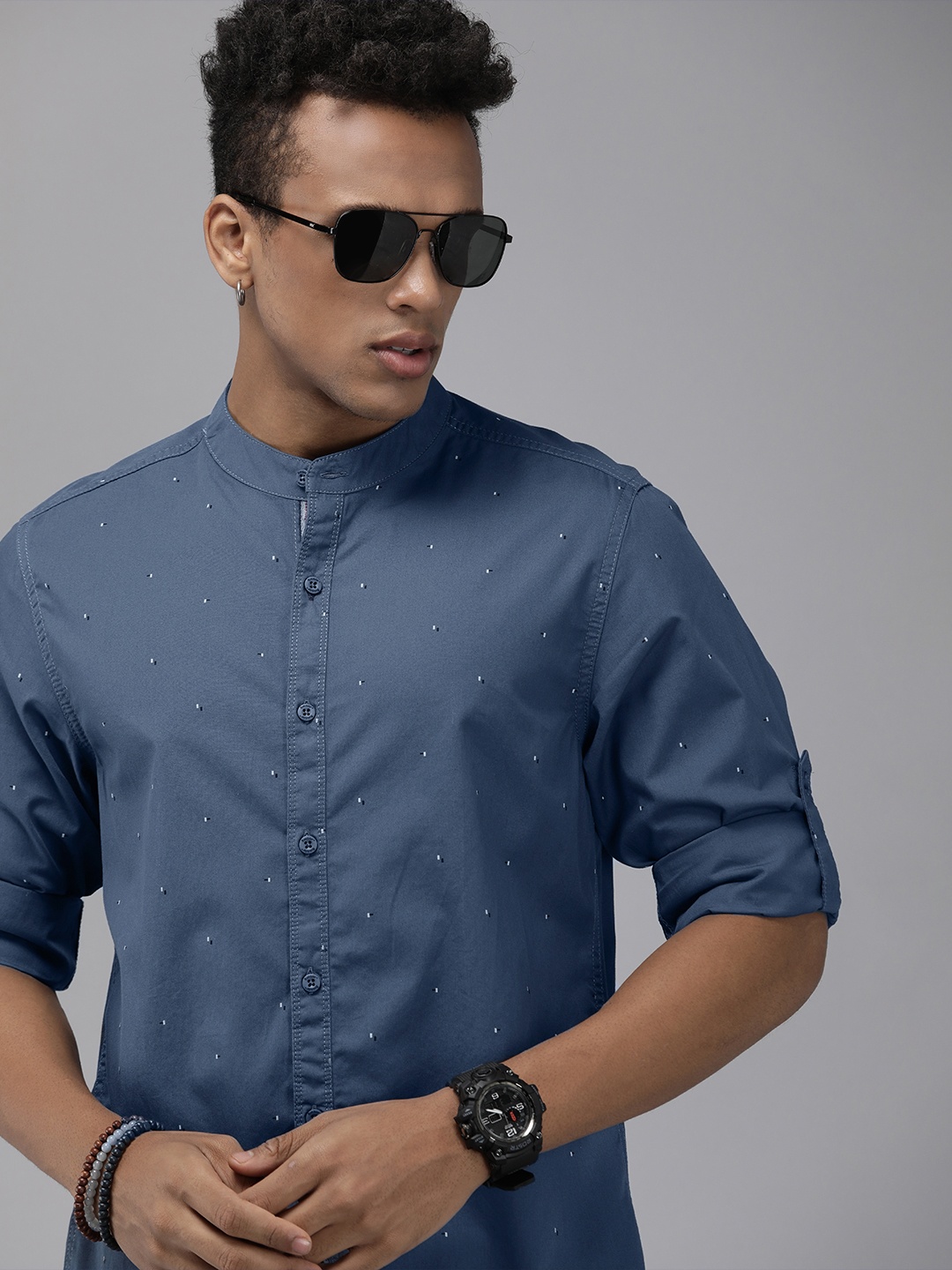 

Roadster Men Blue Geometric Printed Regular Fit Pure Cotton Casual Shirt