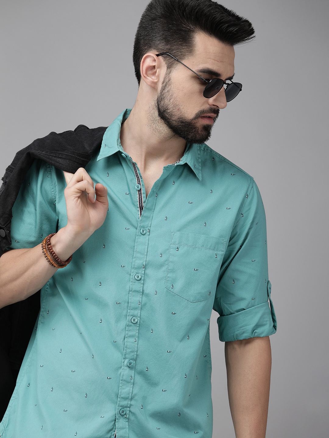 

The Roadster Lifestyle Co. Men Blue & Black Printed Pure Cotton Casual Shirt