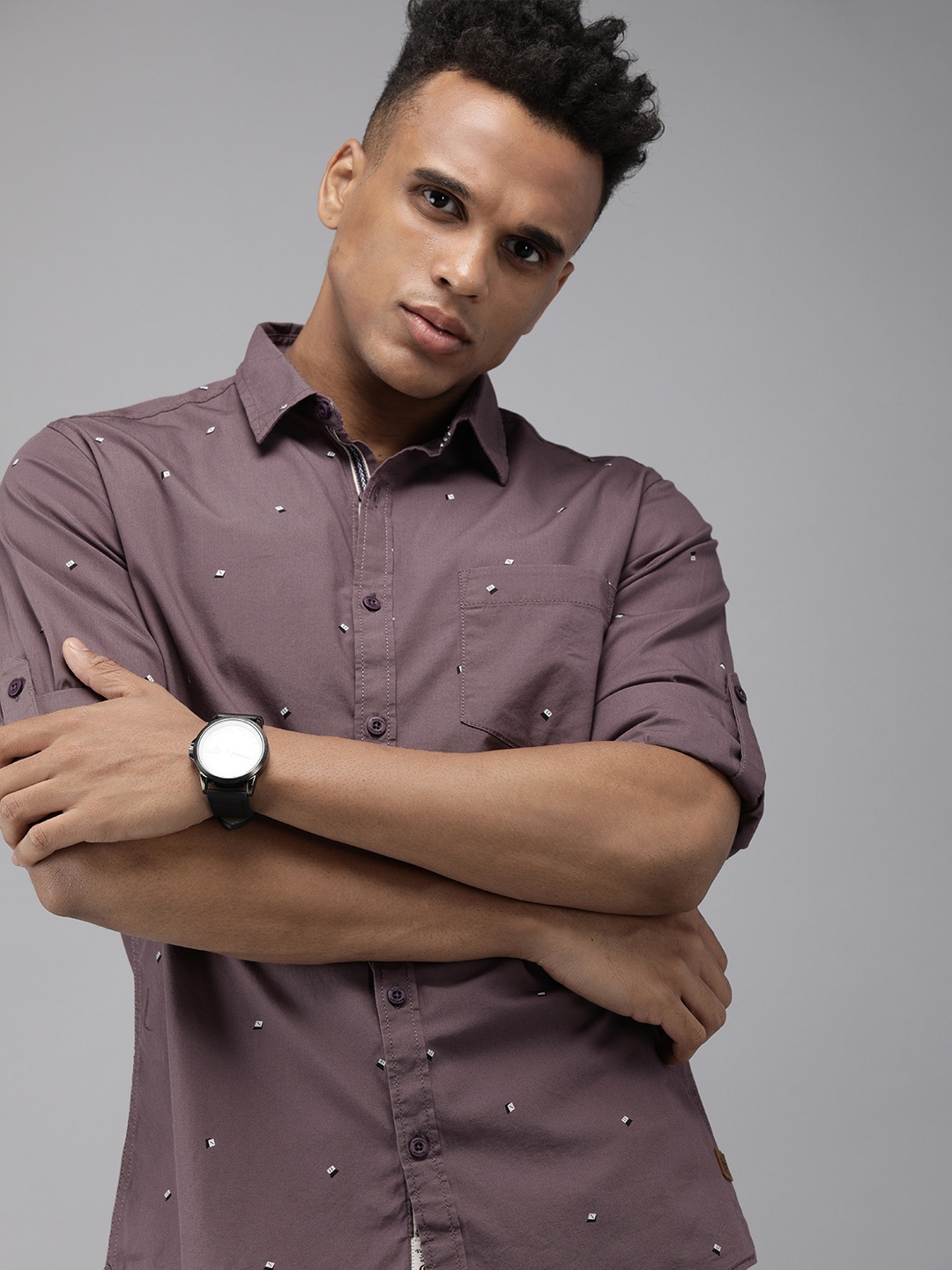 

The Roadster Lifestyle Co Men Mauve & White Printed Sustainable Casual Shirt